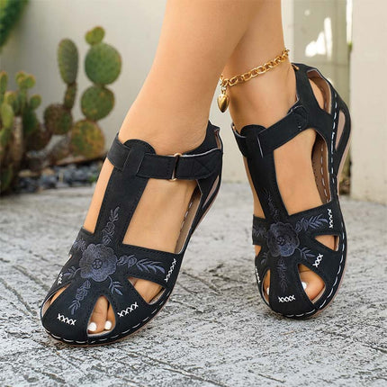 Shoeswoon Boho Floral Embroidered Cutout Closed Toe Flat Sandals